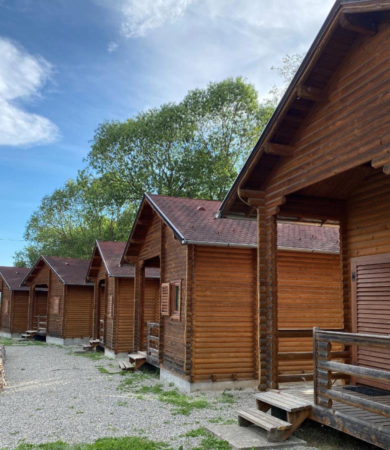 Gyopar Wooden Houses 이즈보아레 외부 사진